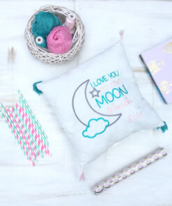 Alternative view of Luna - Perna decorativa personalizata copii