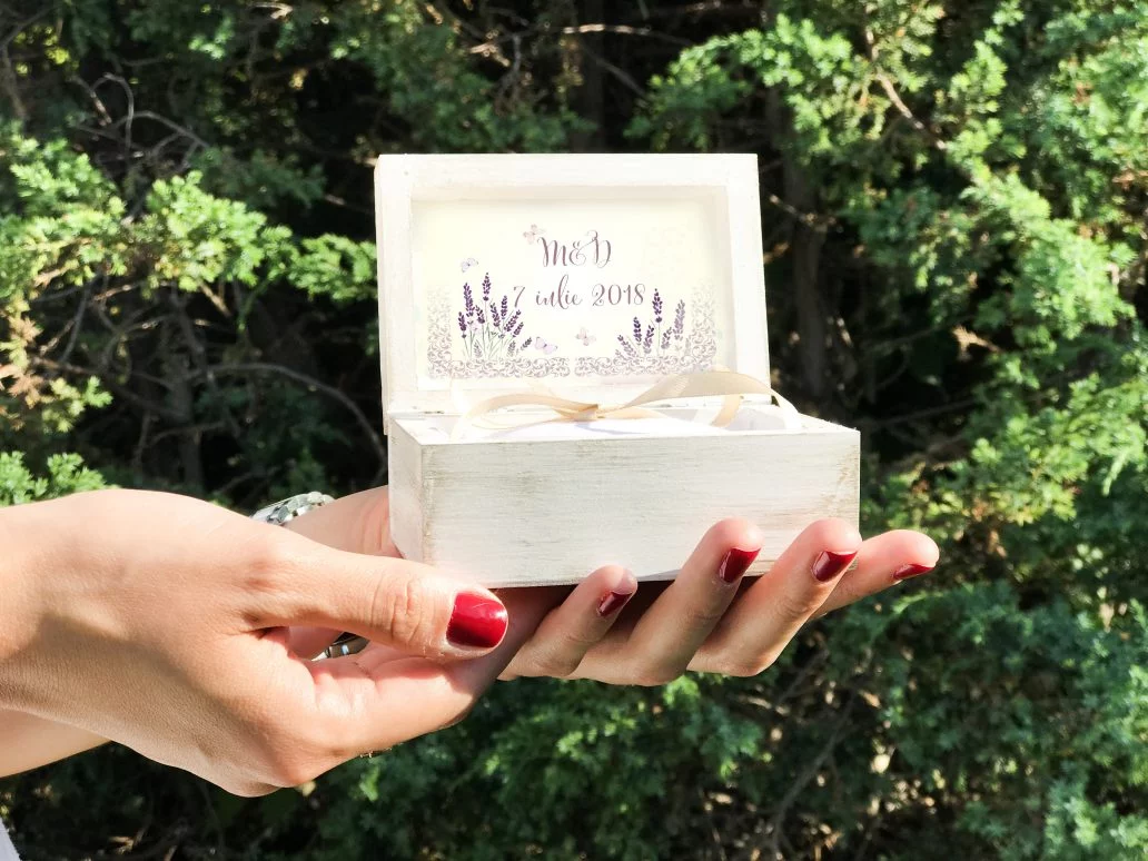 Cutiuta verighete personalizata - Lavanda