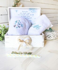 Alternative view of Cadou Nou Nascut- Magic cu Paturica si Prosop