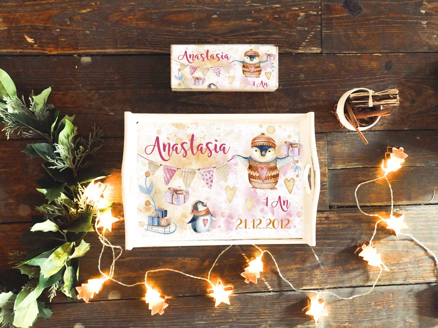 Set 1 an Pinguinul vesel - tava mot si cutiuta prima suvita personalizate - imagine 2