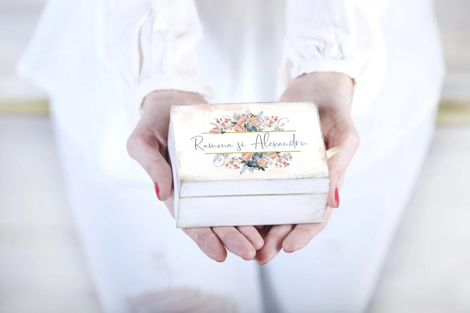 Cutiuta verighete personalizata - Coral