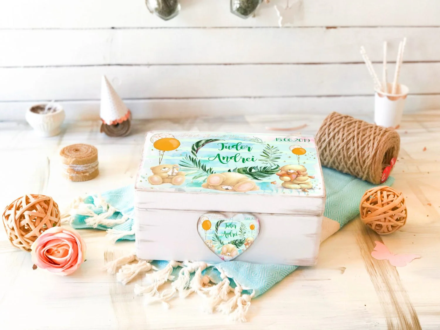 Ursuleti si Baloane - cutie personalizata amintiri