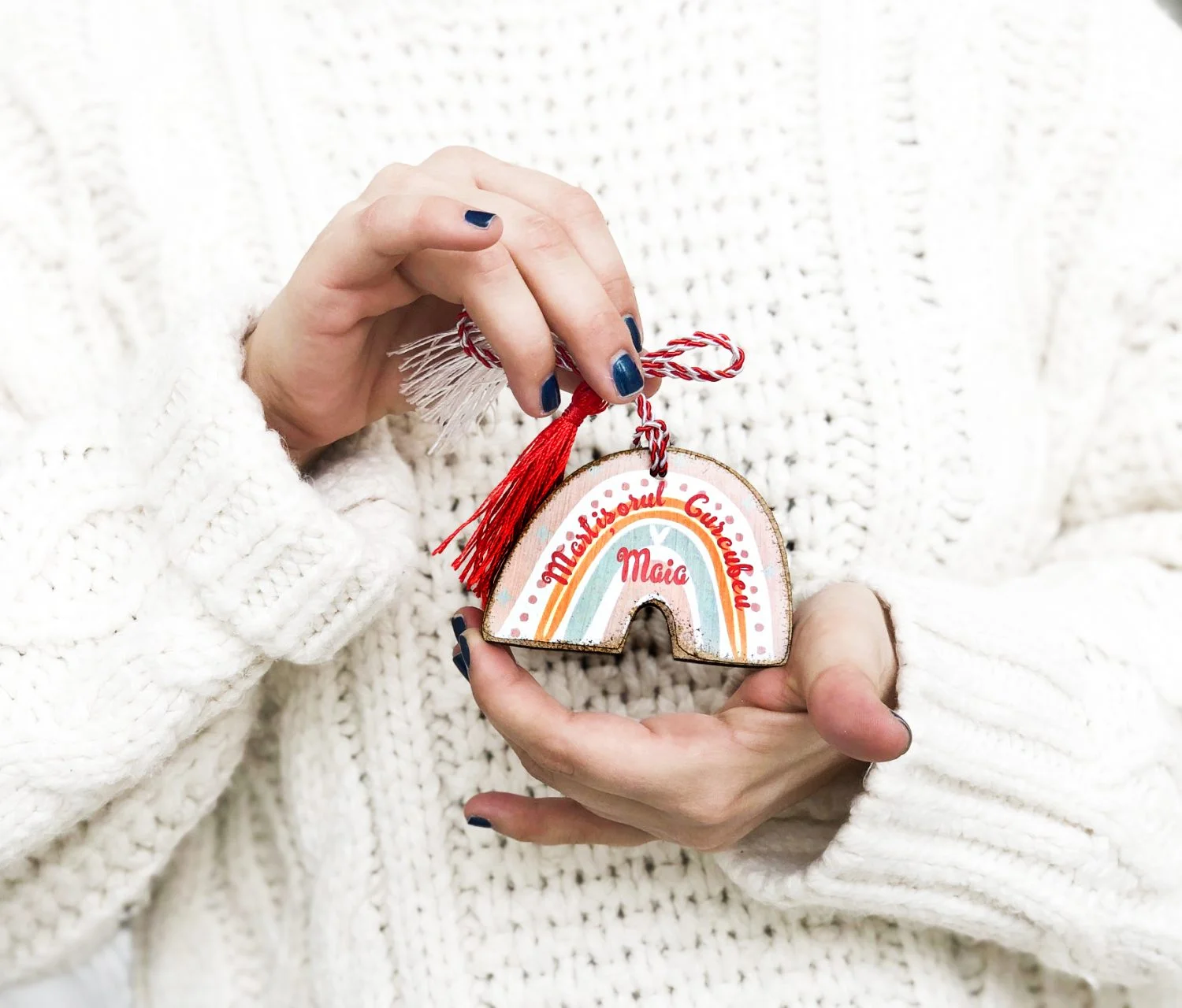 Martisor Curcubeu Pink - Martisoare personalizate