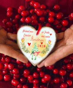 Alternative view of Gnomi- Primul Craciun ca sora sau frate ornament