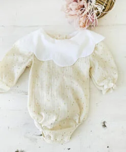 Costumas Bebe Botez cu  Maneca Lunga Guler si Buline Aurii
