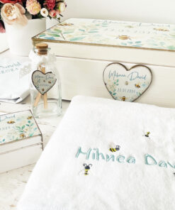 Alternative view of Trusou Botez  Personalizat Albinuțe