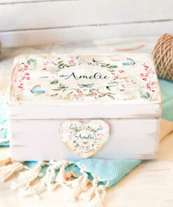 Cutie personalizata amintiri Fluturasi