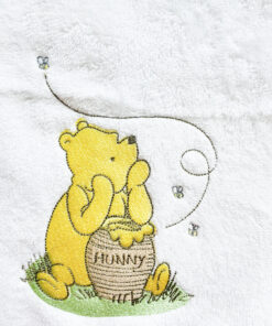 Alternative view of Trusou Botez Premium Personalizat din Muselină Organica - Winnie și Jungla