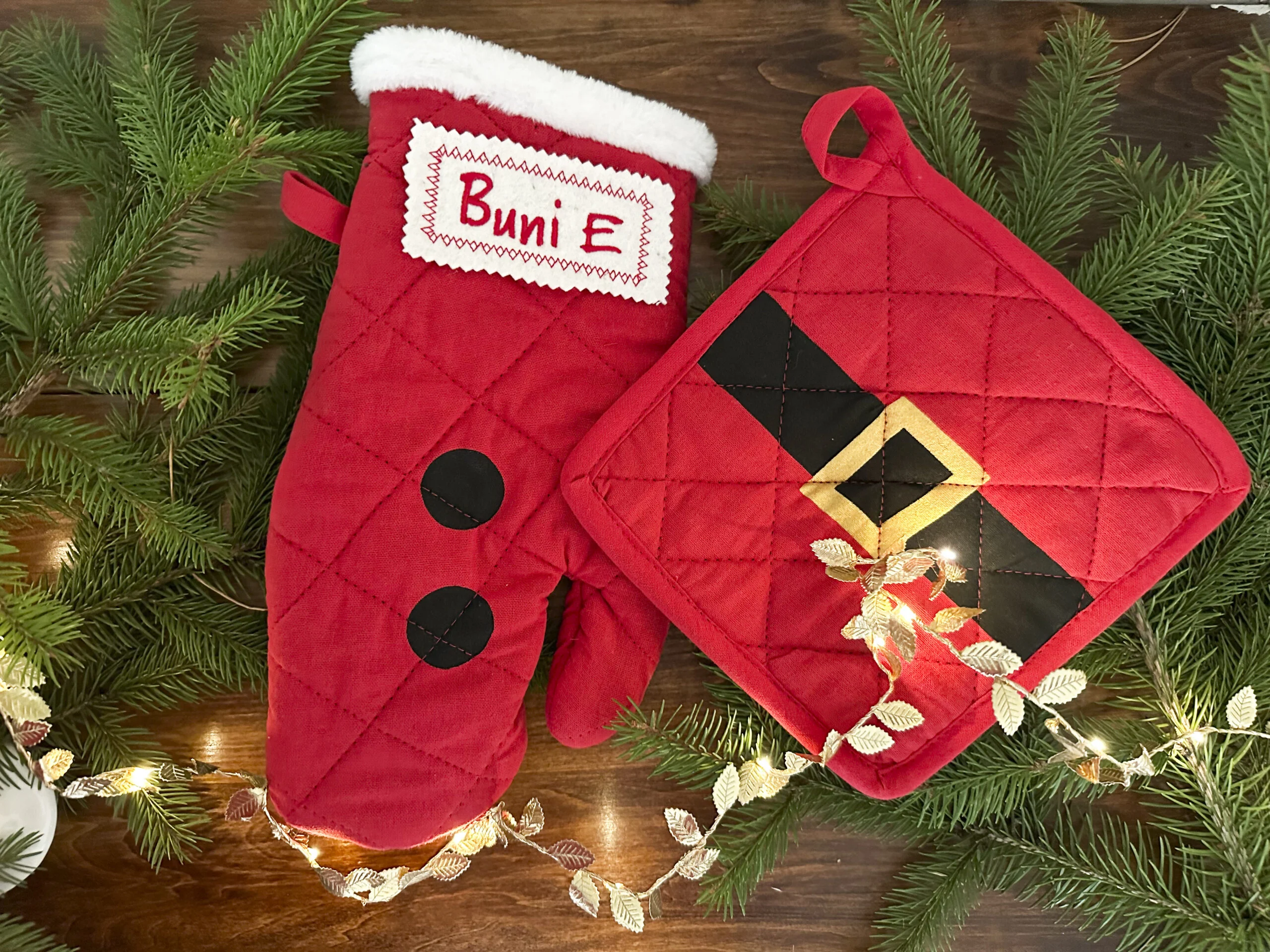 Craciunita Bucatareasa- Set Manusa Cuptor si Suport Recipient personalizate - imagine 2