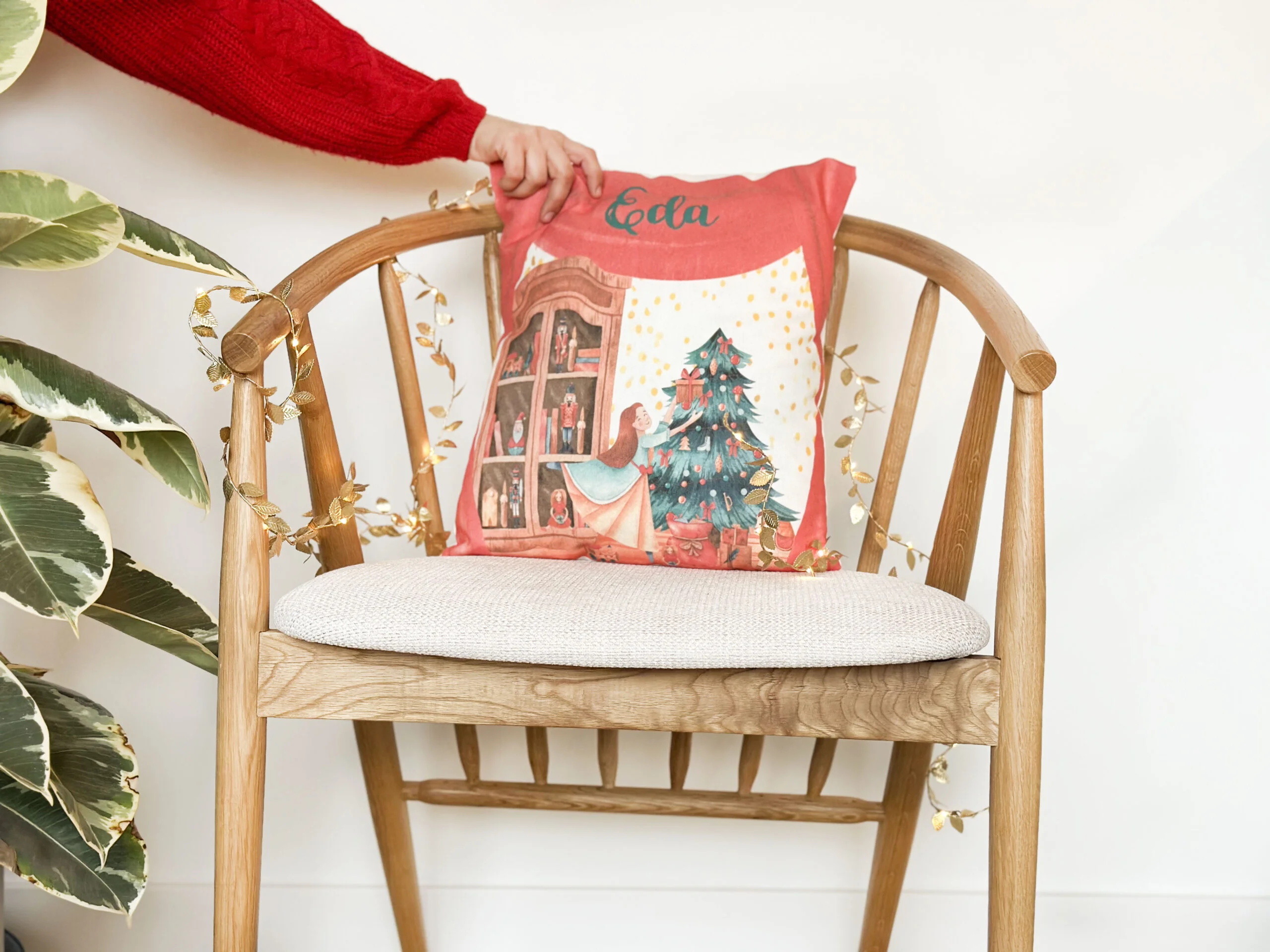 Perna Crăciun Personalizata- Domnișoara Delicata - imagine 2