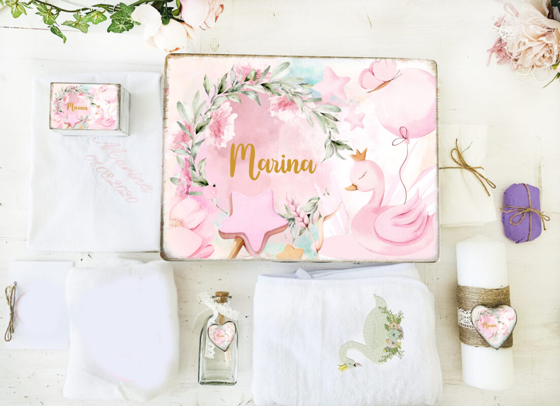 Trusou Bebelus Personalizat prin Broderie Lebada Roz