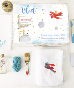 Trusou Bebelus Personalizat Micul Print in avion