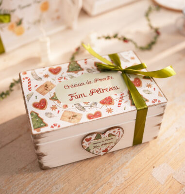 Biscuitii Mosului Cutie de amintiri personalizata