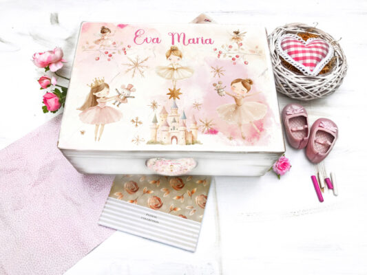 Cutie personalizata amintiri Iarna Zanelor