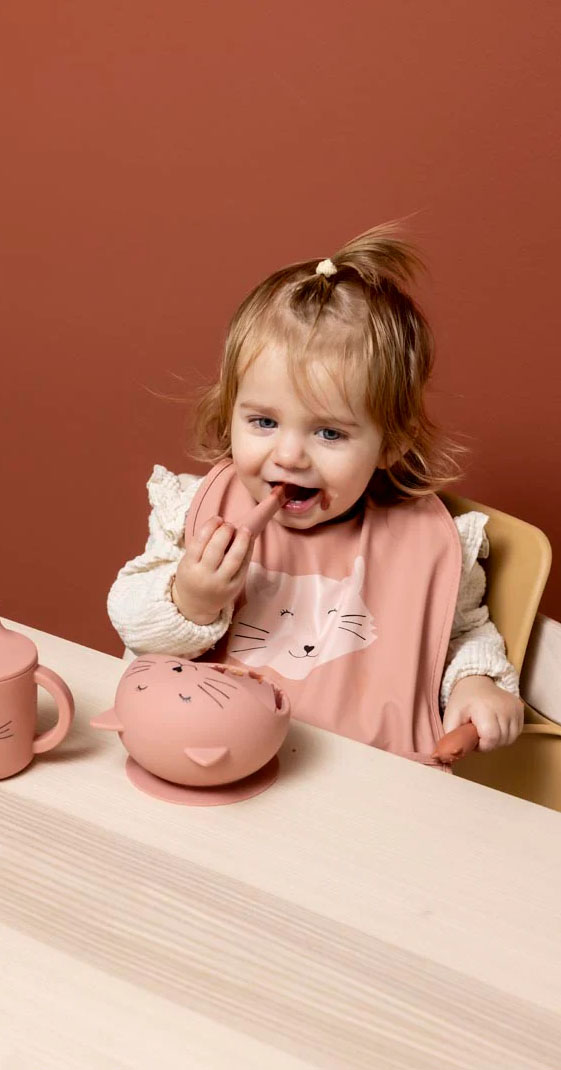 Primul meu set de masa Bebe- domnisoara Pisicuta