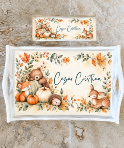 Set 1 An Animăluțe de Toamnă cu tăviță moț și cutiuță personalizată. Design watercolor cu ursuleț, vulpiță, căprioară și dovleci. Ideal pentru prima aniversare.